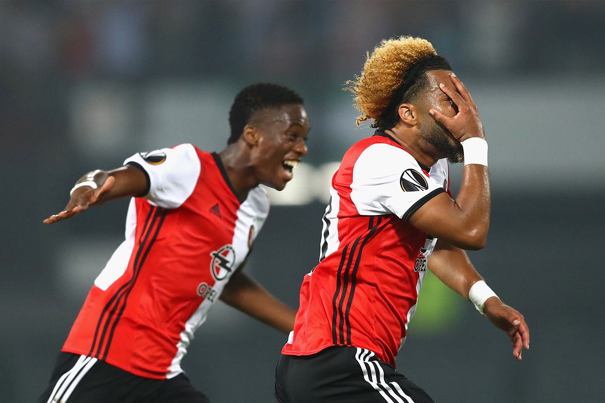 在门线前的 在门线前的