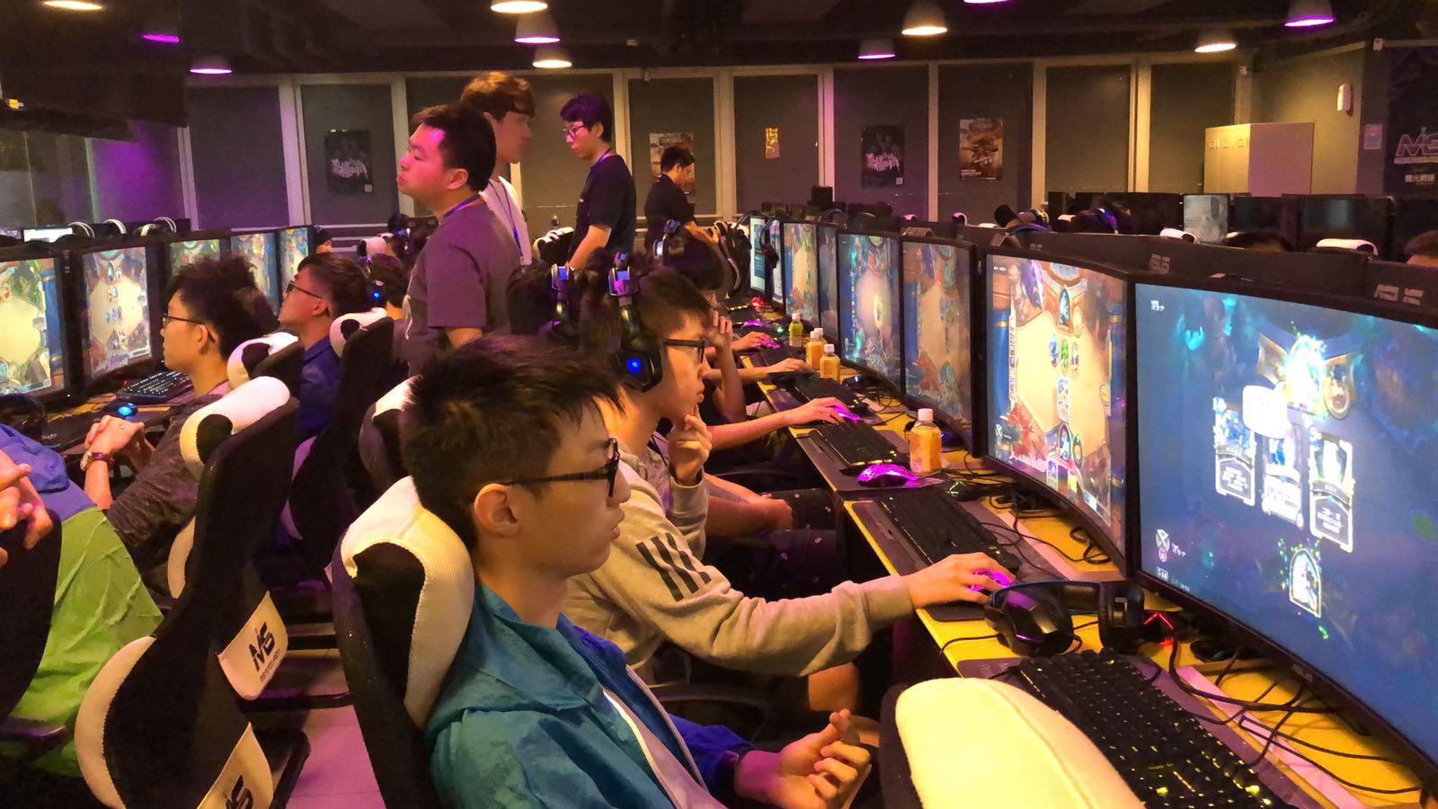 球迷对他的 球迷对他的